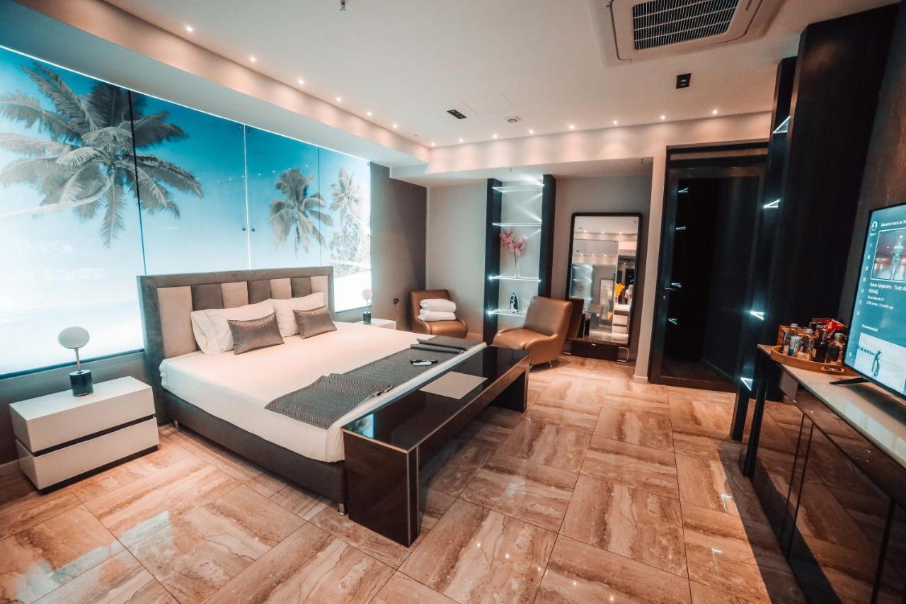 1Million Luxury Suites Меделин Екстериор снимка